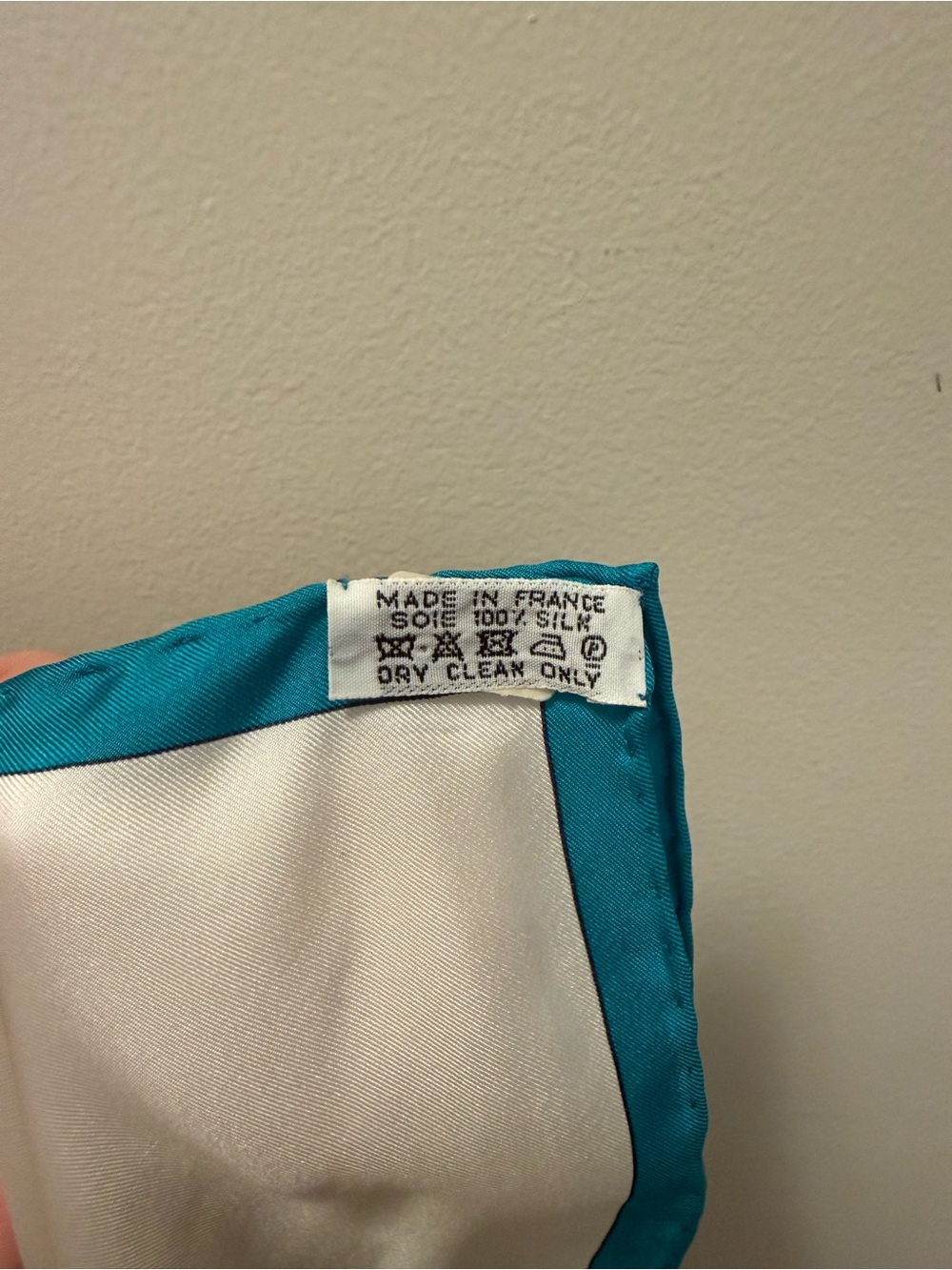 140 CM Hermès Silk Scarf in Teal, Pink, Gray and Cream - Picture 6 of 6